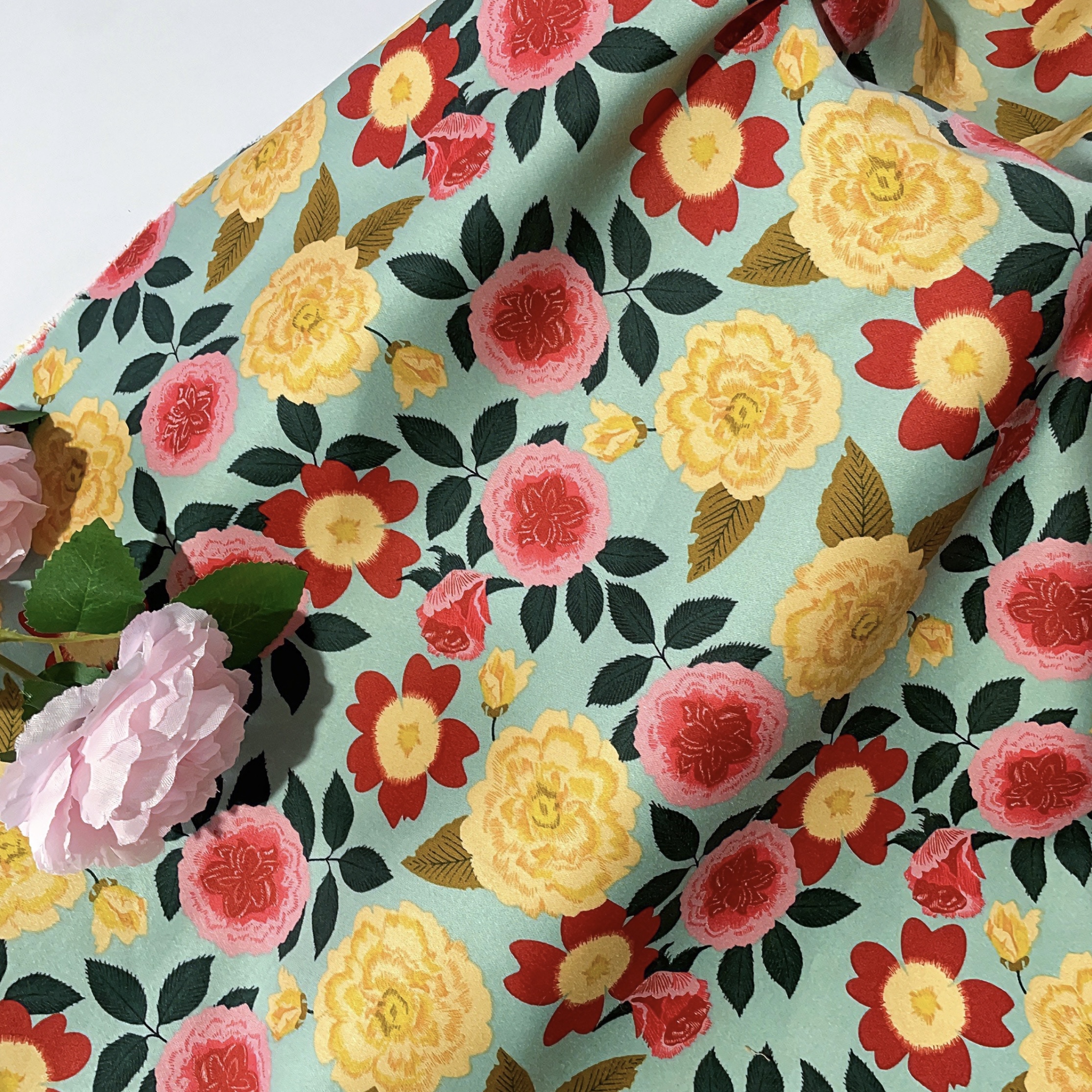 Vintage Floral Printed Satin 1 - Vintage Sewing Textile ulasan dan harga